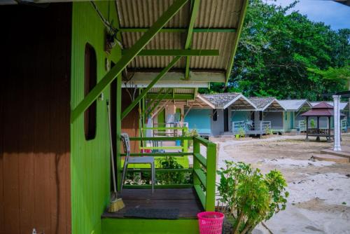 ombak kapas island beach resort in Pulau Kapas