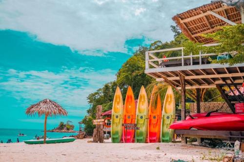 ombak kapas island beach resort in Pulau Kapas