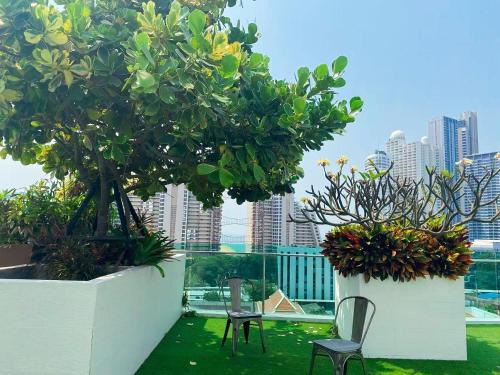Balcony/terrace, Holi PTY Hotel in Wongamat Beach