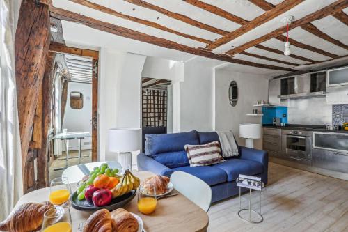 Serenty - Chic 1BR Steps from the Louvre & Palais Royal & Opéra - image 5