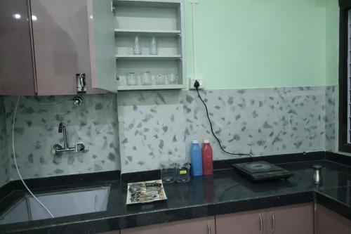 Urban Comfort Modern Private 1BHK Couple Friendly - image 4