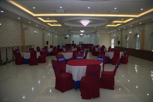 Banquet hall, Pauwa Airport Hotel in Siddharthanagar