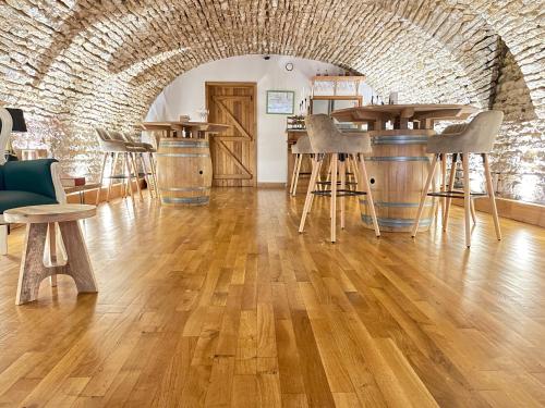 Étterem, LE GOLURET Chambres & Table d'hôtes - Espace Bien Être (LE GOLURET Chambres & Table d'hotes - Espace Bien Etre) in Couvignon
