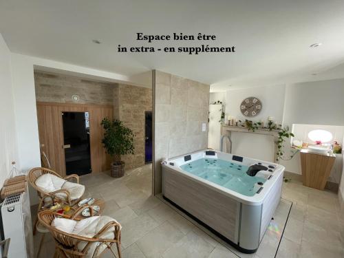 Gyógyfürdő, LE GOLURET Chambres & Table d'hôtes - Espace Bien Être (LE GOLURET Chambres & Table d'hotes - Espace Bien Etre) in Couvignon