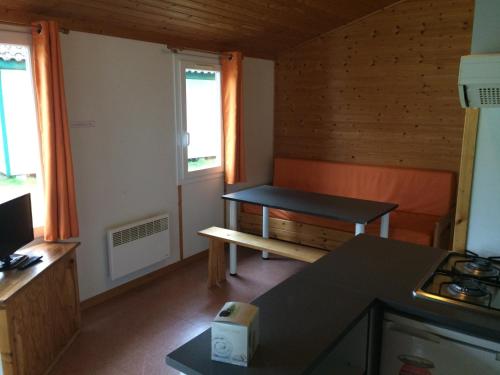 2 bedrooms, 4 beds