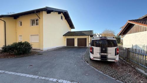 Apartment am Chiemsee nähe Chieming Arlaching Ising Seebruck (Apartment am Chiemsee nahe Chieming Arlaching Ising Seebruck) in 希明格