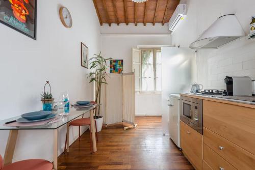 Spacious 2BR Apartment for Families Central & Quiet Pisa 4