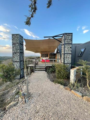 MAWE VILLA on Champagne Ridge, Romantic Getaway in Kiserian
