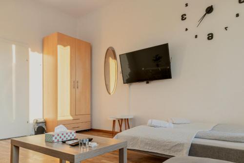 Charming Private Rooms in the Heart of the City, Vienne (photo 6)