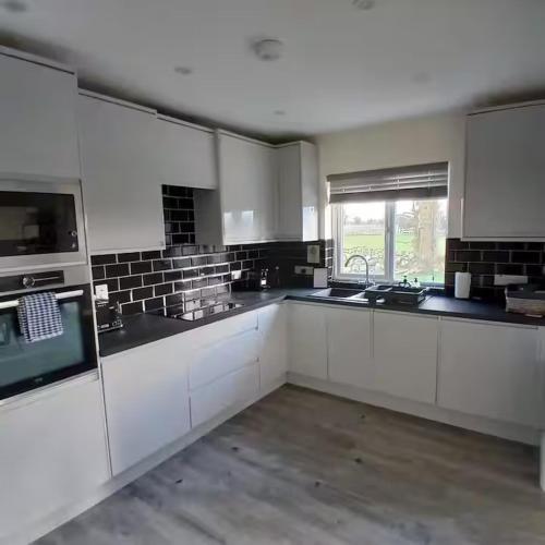 Cosy Claregalway Cottage in Claregalway