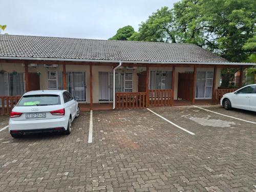 Unit 17 Sunbird Self-Catering in Richards Bay
