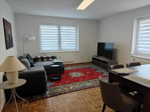 Moderne 2-Schlafzimmer-Wohnung in der Cloppenburger Straße in Oldenburg, Deutschland