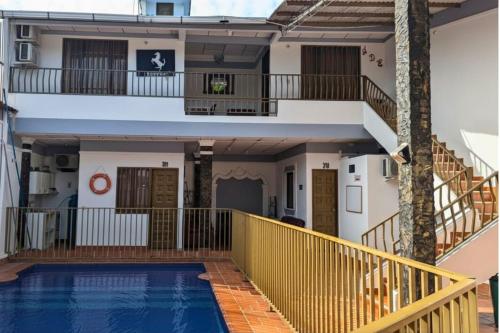 Peldbaseins, Hotel Pisci Stars Sra in Saravena