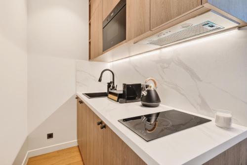 Modern apartment near subway in Saint Mande