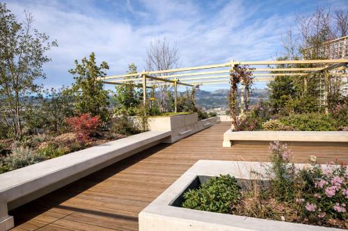 Garden, Luxury apartment with balcony & rooftop in Mercantour