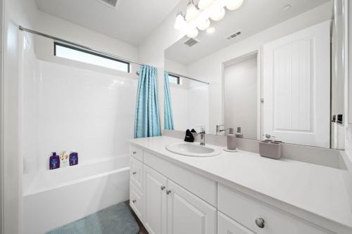 3BD in Gated Community w Private Pool and Spa in Indio, USA