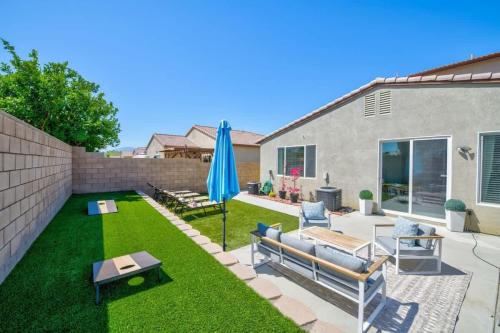 Chic, Spacious 5BD Desert Oasis, Индио (фото 5)