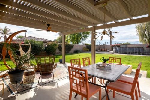 Private Desert Pool Hot Tub BBQ in Indio, USA