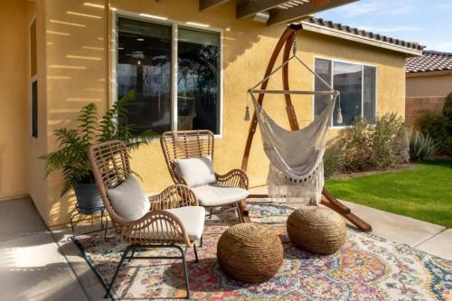 Private Desert Pool Hot Tub BBQ in Indio, USA