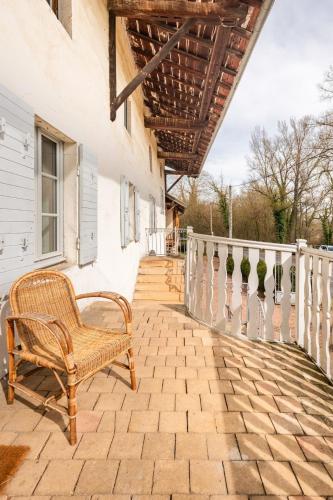 Gite de l'ile en bord de Saône (Gite de l'ile en bord de Saone) in Романеш-Торон