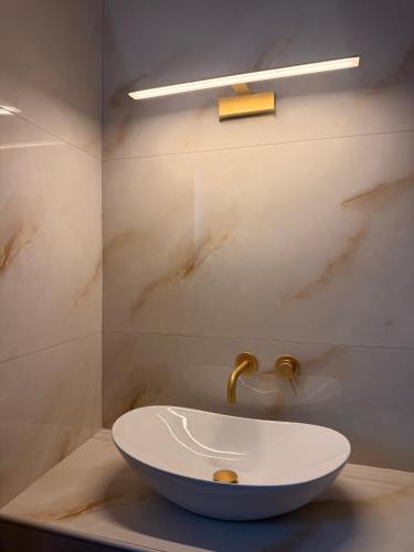 Halki Residence - Tower View, Top Floor in Chalkio