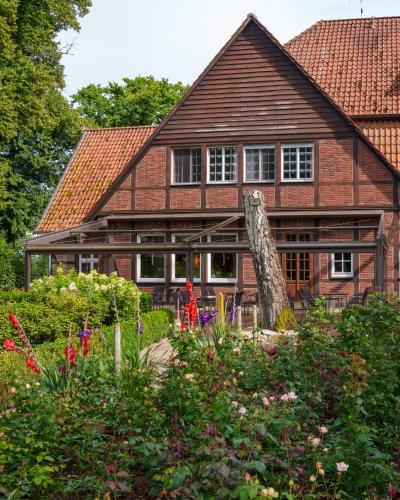 . Heidehotel Waldhütte