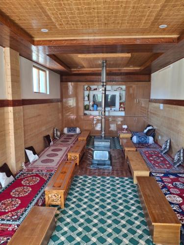 Alpinehomestay in Nako