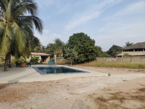 Jolie chambre, calme, frigo, wifi piscine proche mer,5 mn de Cap Skirring ,proche restau Chez Loulou in Cap Skirring