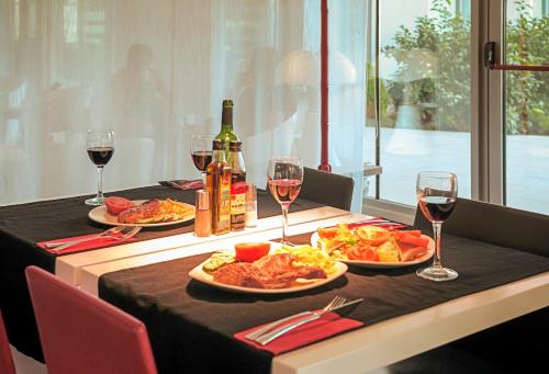 อาหารและเครื่องดื่ม, ไอบิส เยย์ดา (ibis Lleida) in เลดา