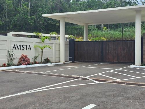 Ultra Modern Super Studio in Mandeville