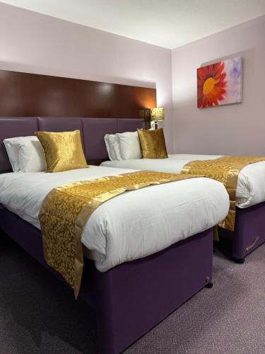 Quality City Hotel Restaurant Free Parking in Upton Warren