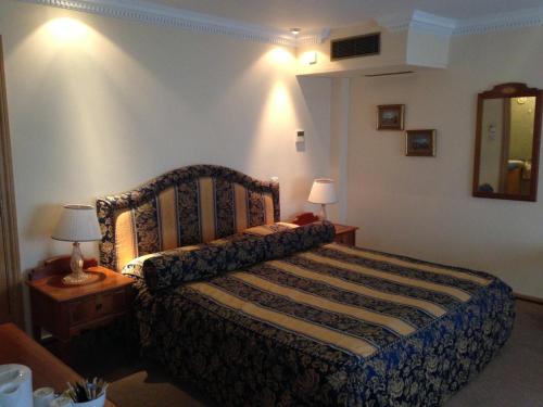 Troy Hotel - image 10