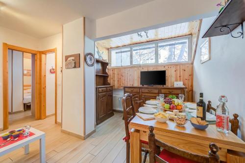  La Tana Dell´Ermellino 3 Ski In Ski Out - Happy Rentals in Sestriere