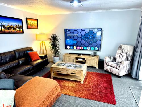 Joy on Jollie - Your home away from home in Hokitika