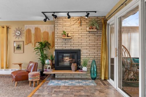 Kert, Burban Bungalow in Maplewood