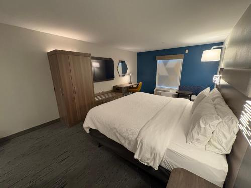 Holiday Inn Express Hotel & Suites Lafayette by IHG in Lafayette, USA