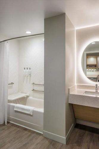 TownePlace Suites by Marriott Canfield - image 9