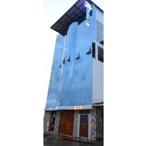 Yaku Hotel