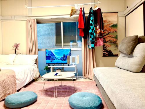 Retro Showa Home 9min from station Direct to Narita Near Disney Bus 48mim – khách sạn tại Edogawa