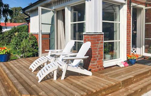 . 2 Bedroom Beautiful Home In Trelleborg