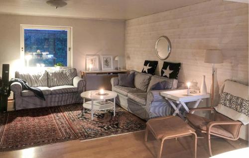 2 Bedroom Beautiful Home In Trelleborg in 斯米格咸恩