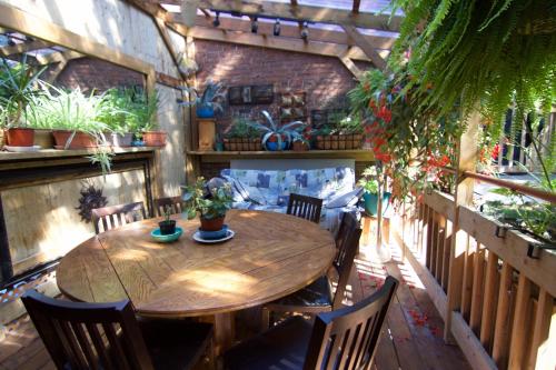 Balcony/terrace, Gite L'Imprevu in Southwest