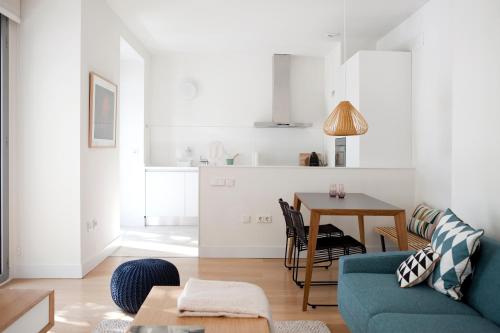 60 Balconies Urban Stay - image 7