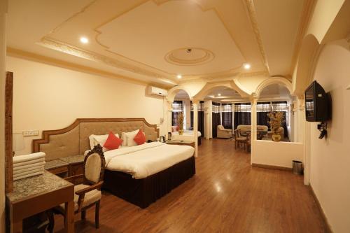 Royal Palace Resort Bhagsunag - Family & Couple Friendly Hotel in McLeod Ganj #RoyalPalaceResortBhagsunag #RoyalPalaceResort #BhagsunagHotel #HotelInMcLeodGanj #FamilyFriendlyHotel #CoupleFriendlyHotel #HotelNearBhagsuWaterfall #DharamshalaHotels #Himacha - image 2