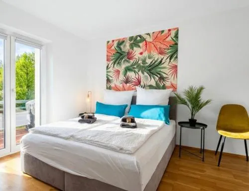 KATIES Apartment I near Regensburg - Balcony, BBQ, Private Infrared Sauna & Parking in Nittendorf, Deutschland