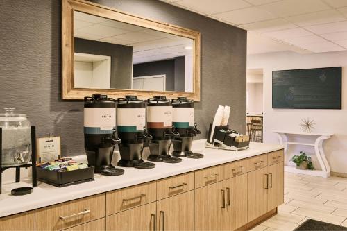 SpringHill Suites Phoenix Glendale/Peoria - image 23