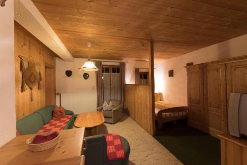 2 sofa beds