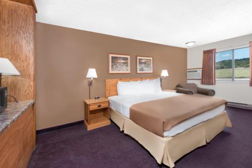 1 queen bed