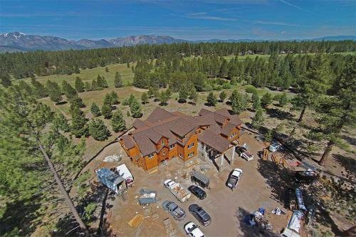 14 Bedroom 14 Bath Mega Mansion Vacation Rental In Ca