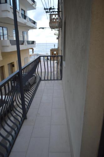 Pebbles apartment 1 - image 2